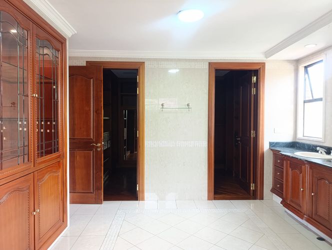 Apartamento de 4 alcobas en arriendo en El Poblado, Medellín, 425 m² · foto 17 de 19