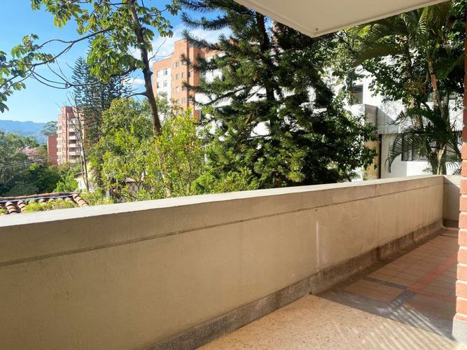 Apartamento de 3 alcobas en venta en El Castillo, Medellín, 125 m² · foto 15 de 15