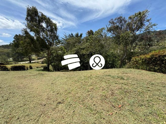 Lote en venta en Guamito, La Ceja, 2230 m² · foto 3 de 6