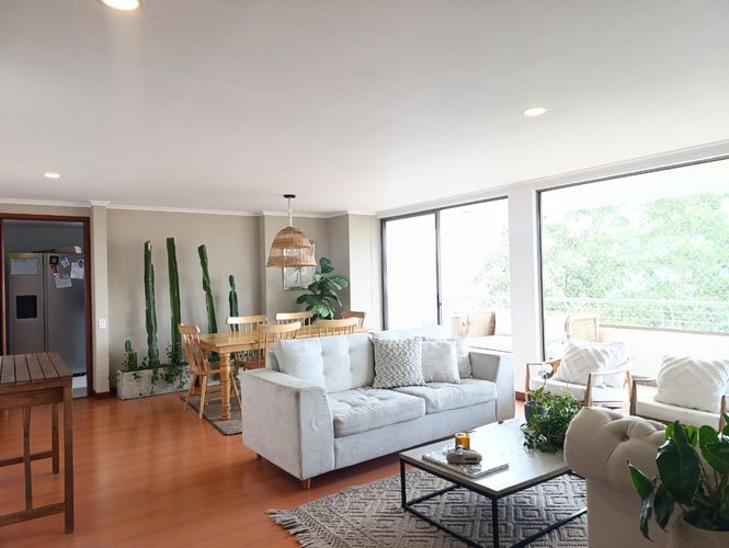 Apartamento de 3 alcobas en arriendo en El Poblado, Medellín, 173 m² · foto 2 de 18