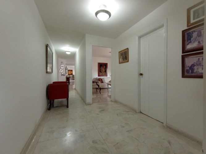 Apartamento de 3 alcobas en venta en Altos Del Prado, Barranquilla, 198 m² · foto 5 de 21