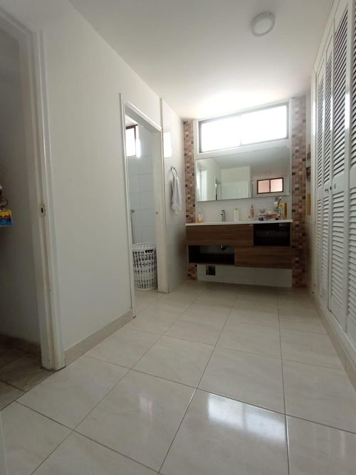 Apartamento de 3 alcobas en venta en Altos Del Prado, Barranquilla, 198 m² · foto 15 de 21