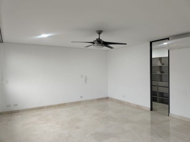 Apartamento de 1 alcoba en arriendo en El Poblado, Medellín, 95 m² · foto 11 de 13