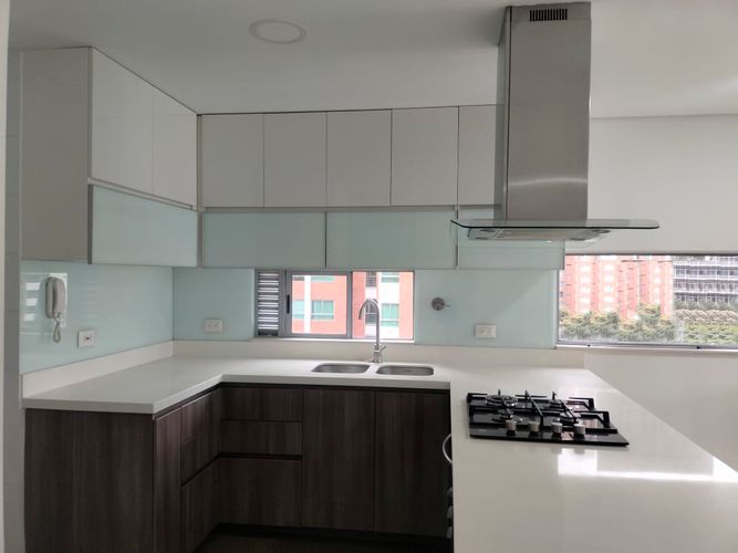 Apartamento de 1 alcoba en arriendo en El Poblado, Medellín, 95 m² · foto 5 de 13