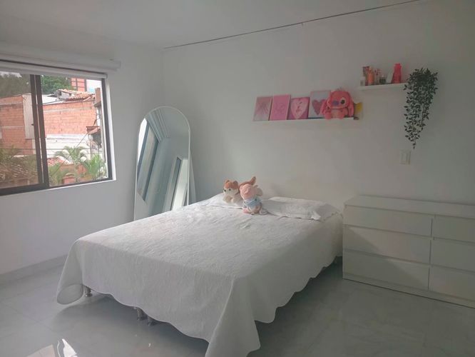 Apartamento de 3 alcobas en venta en Laureles, Medellín, 166 m² · foto 13 de 18