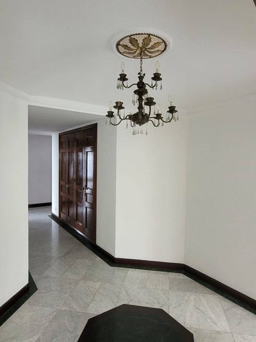 Apartamento de 3 alcobas en venta en Normandia, Cali, 433 m² · foto 9 de 24