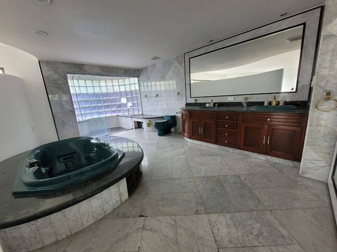 Apartamento de 3 alcobas en venta en Normandia, Cali, 433 m² · foto 15 de 24