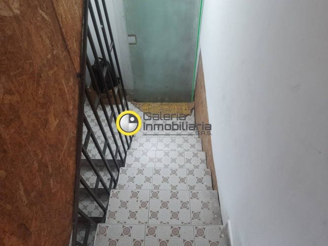Bodega en arriendo en Casco Antiguo - Floridablanca, Floridablanca, 100 m² · foto 2 de 8
