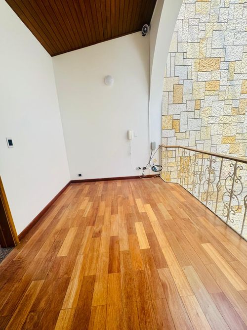 Casa de 5 alcobas en venta en Santa Ana Centro Comercial Boutique, Bogotá, 193 m² · foto 17 de 24