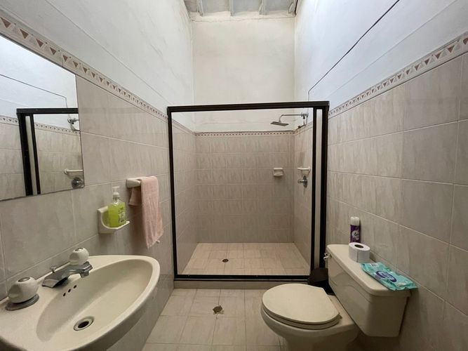 Casa de 6 alcobas en venta en Centro, Itagüí, 377 m² · foto 11 de 18