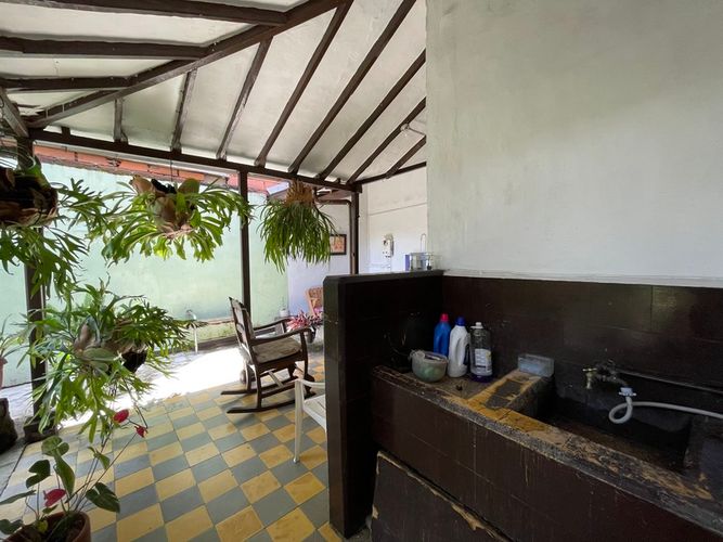 Casa de 6 alcobas en venta en Centro, Itagüí, 377 m² · foto 12 de 18