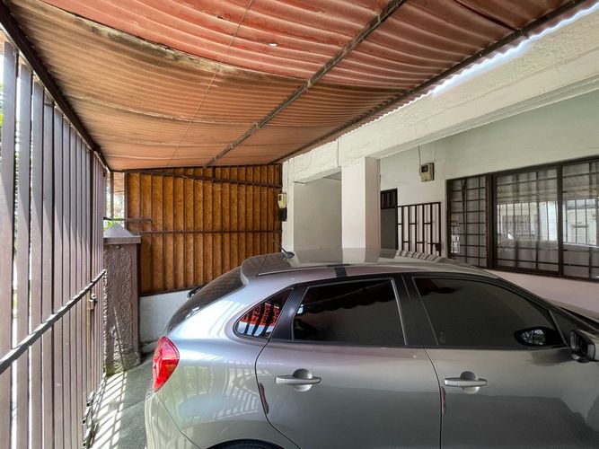 Casa de 6 alcobas en venta en Centro, Itagüí, 377 m² · foto 14 de 18