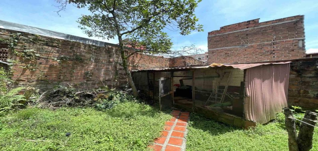 Casa de 6 alcobas en venta en Centro, Itagüí, 377 m² · foto 18 de 18