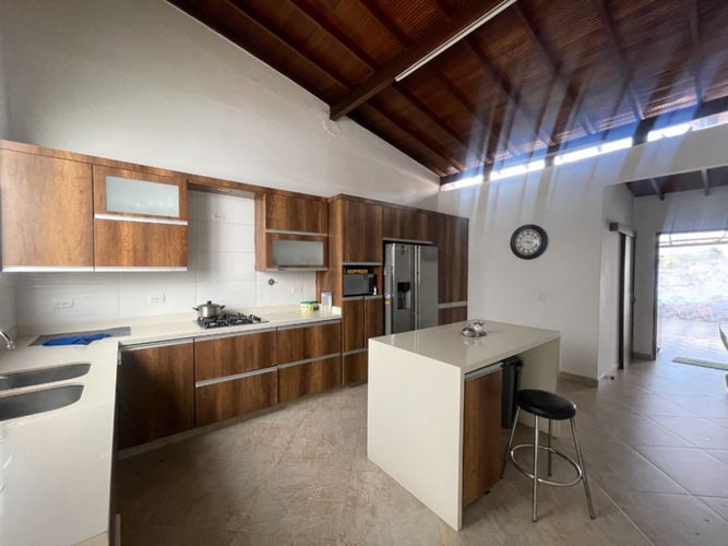 Casa de 10 alcobas en venta en La Castellana, Medellín, 118 m² · foto 10 de 24