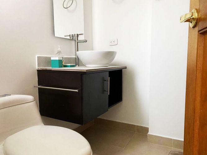 Apartamento de 3 alcobas en venta en El Poblado, Medellín, 220 m² · foto 17 de 19