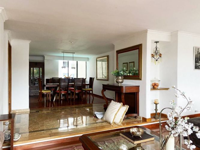 Apartamento de 3 alcobas en venta en El Poblado, Medellín, 220 m² · foto 7 de 19