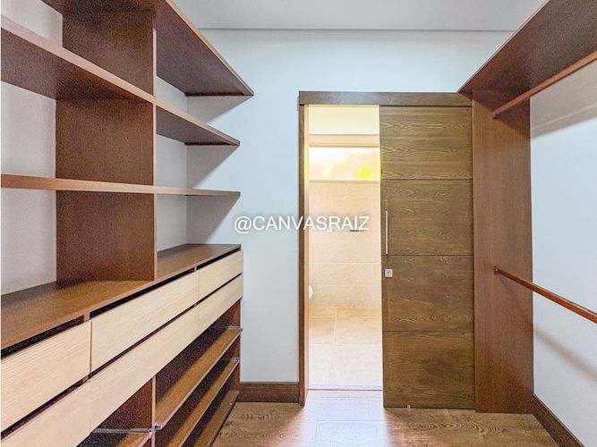 Casa de 3 alcobas en venta en El Retiro, 233 m² · foto 11 de 12