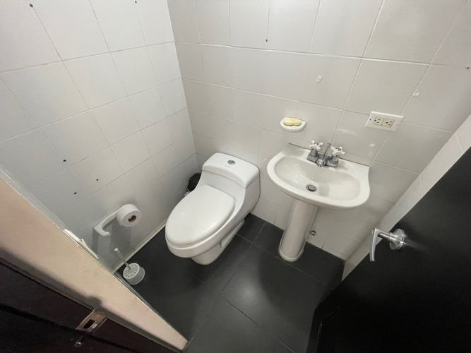 Local en arriendo en Santa Monica, Cali, 248 m² · foto 10 de 15