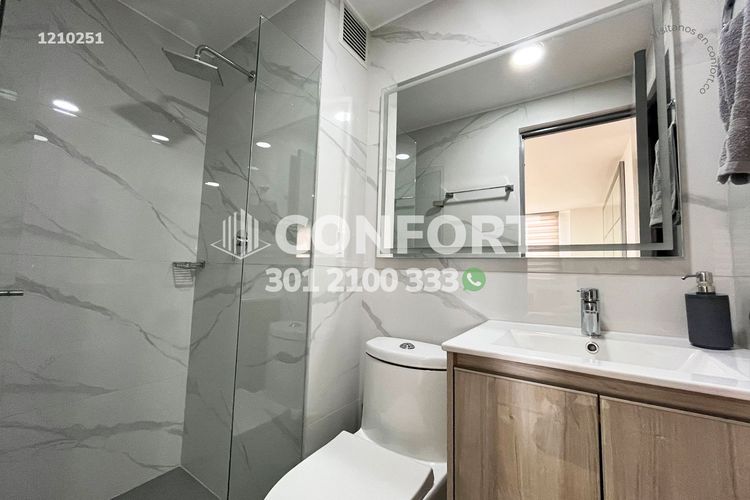 Apartamento de 2 alcobas en arriendo en El Poblado, Medellín, 88 m² · foto 8 de 21
