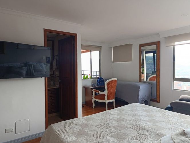 Apartamento de 3 alcobas en arriendo en El Tesoro, Medellín, 150 m² · foto 5 de 20