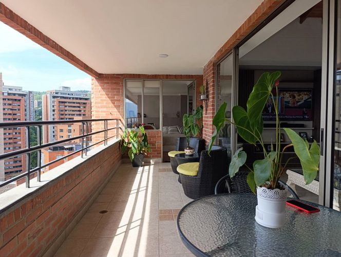Apartamento de 3 alcobas en arriendo en El Tesoro, Medellín, 150 m² · foto 20 de 20