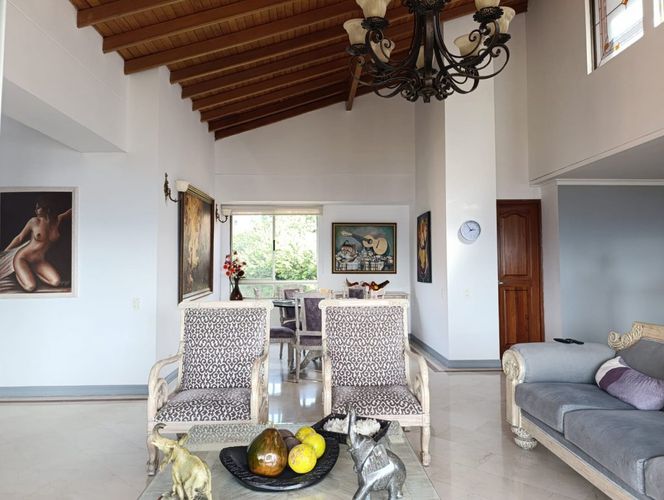 Apartamento de 3 alcobas en arriendo en El Tesoro, Medellín, 150 m² · foto 4 de 20