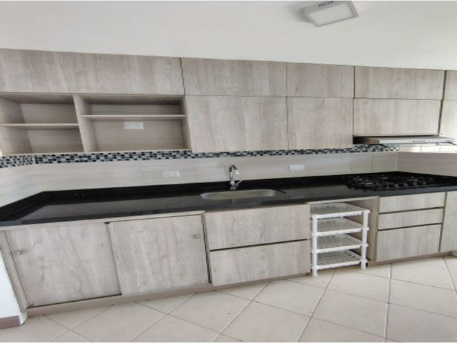 Apartamento de 3 alcobas en venta en Virgen Del Carmen, Sabaneta, 67 m² · foto 4 de 13