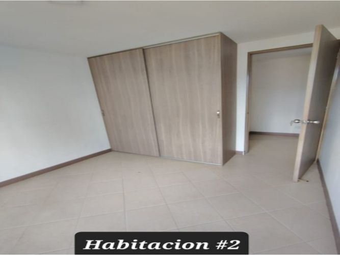Apartamento de 3 alcobas en venta en Virgen Del Carmen, Sabaneta, 67 m² · foto 5 de 13