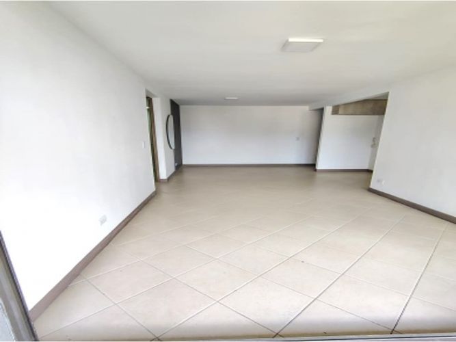 Apartamento de 3 alcobas en venta en Virgen Del Carmen, Sabaneta, 67 m² · foto 12 de 13