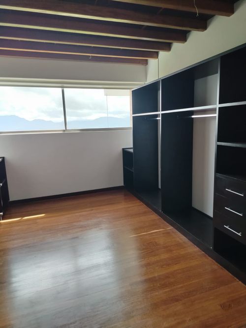 Casa de 5 alcobas en venta en Mercenario, Chía, 520 m² · foto 14 de 24