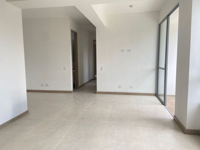 Apartamento de 3 alcobas en venta en Vegas De La Doctora, Sabaneta, 65 m² · foto 2 de 19