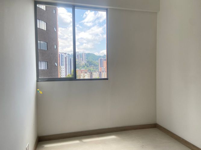 Apartamento de 3 alcobas en venta en Vegas De La Doctora, Sabaneta, 65 m² · foto 14 de 19