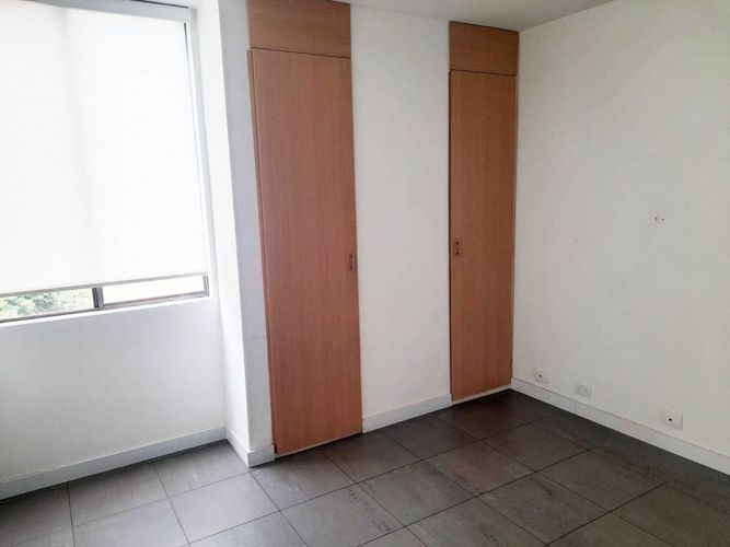 Apartamento de 3 alcobas en arriendo en El Poblado, Medellín, 105 m² · foto 9 de 14
