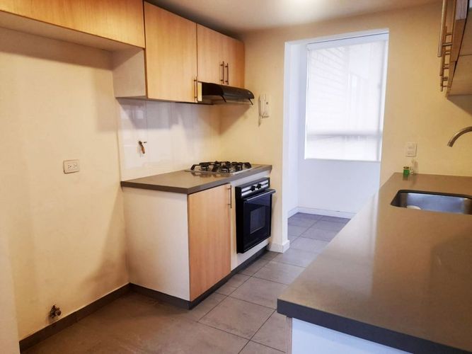 Apartamento de 3 alcobas en arriendo en El Poblado, Medellín, 105 m² · foto 10 de 14