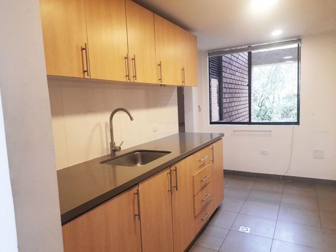 Apartamento de 3 alcobas en arriendo en El Poblado, Medellín, 105 m² · foto 6 de 14