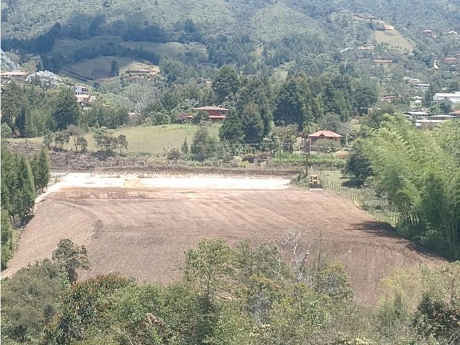 Lote en venta en La Mosquita, Rionegro, 21000 m² · foto 2 de 3