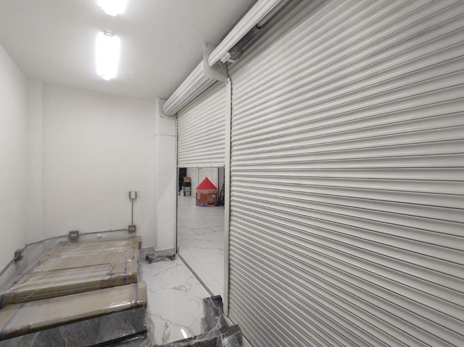 Local en arriendo en San Benito, Medellín, 15 m² · foto 3 de 12