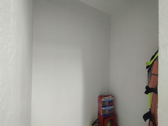 Local en arriendo en San Benito, Medellín, 15 m² · foto 5 de 12
