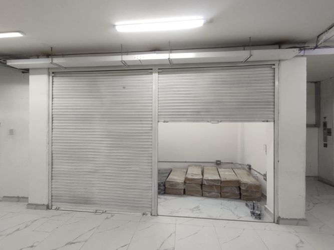 Local en arriendo en San Benito, Medellín, 15 m² · foto 7 de 12