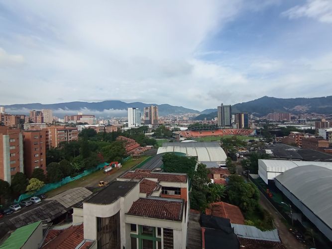 Edificio en arriendo en Zona Centro, Envigado, 1000 m² · foto 4 de 20