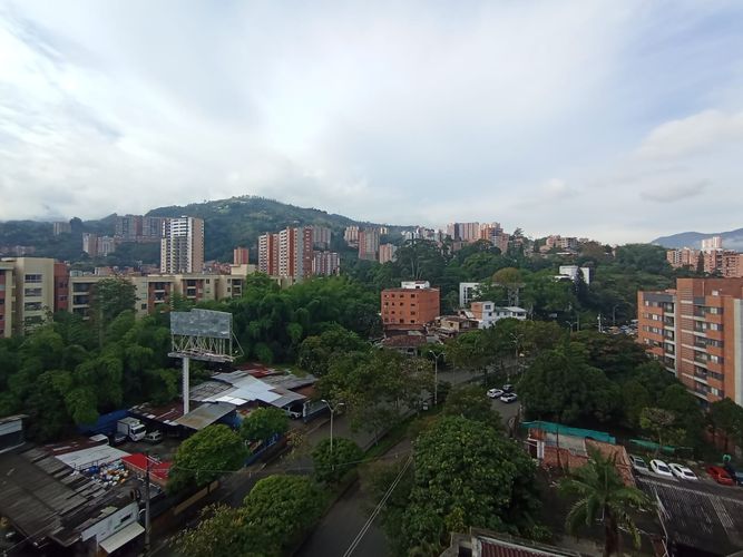 Edificio en arriendo en Zona Centro, Envigado, 1000 m² · foto 5 de 20