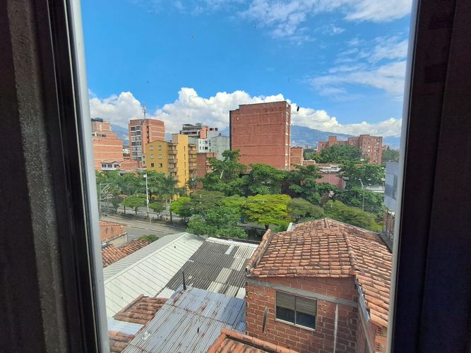 Local en arriendo en Laureles, Medellín, 89 m² · foto 10 de 18