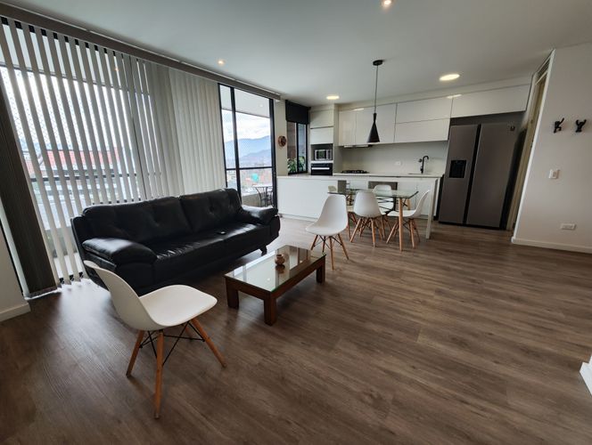 Apartamento de 2 alcobas en arriendo en El Poblado, Medellín, 95 m² · foto 2 de 20