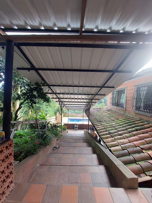 Casa de 4 alcobas en venta en San Antonio De Prado, Medellín, 303 m² · foto 5 de 18