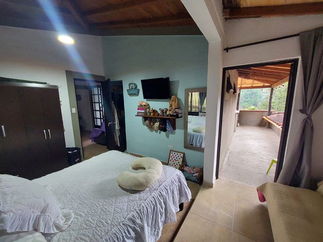 Casa de 4 alcobas en venta en San Antonio De Prado, Medellín, 303 m² · foto 11 de 18