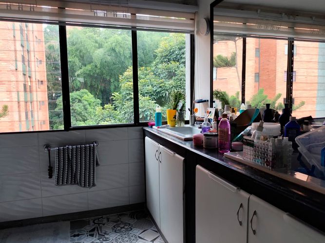 Apartamento de 3 alcobas en venta en El Poblado, Medellín, 120 m² · foto 9 de 18