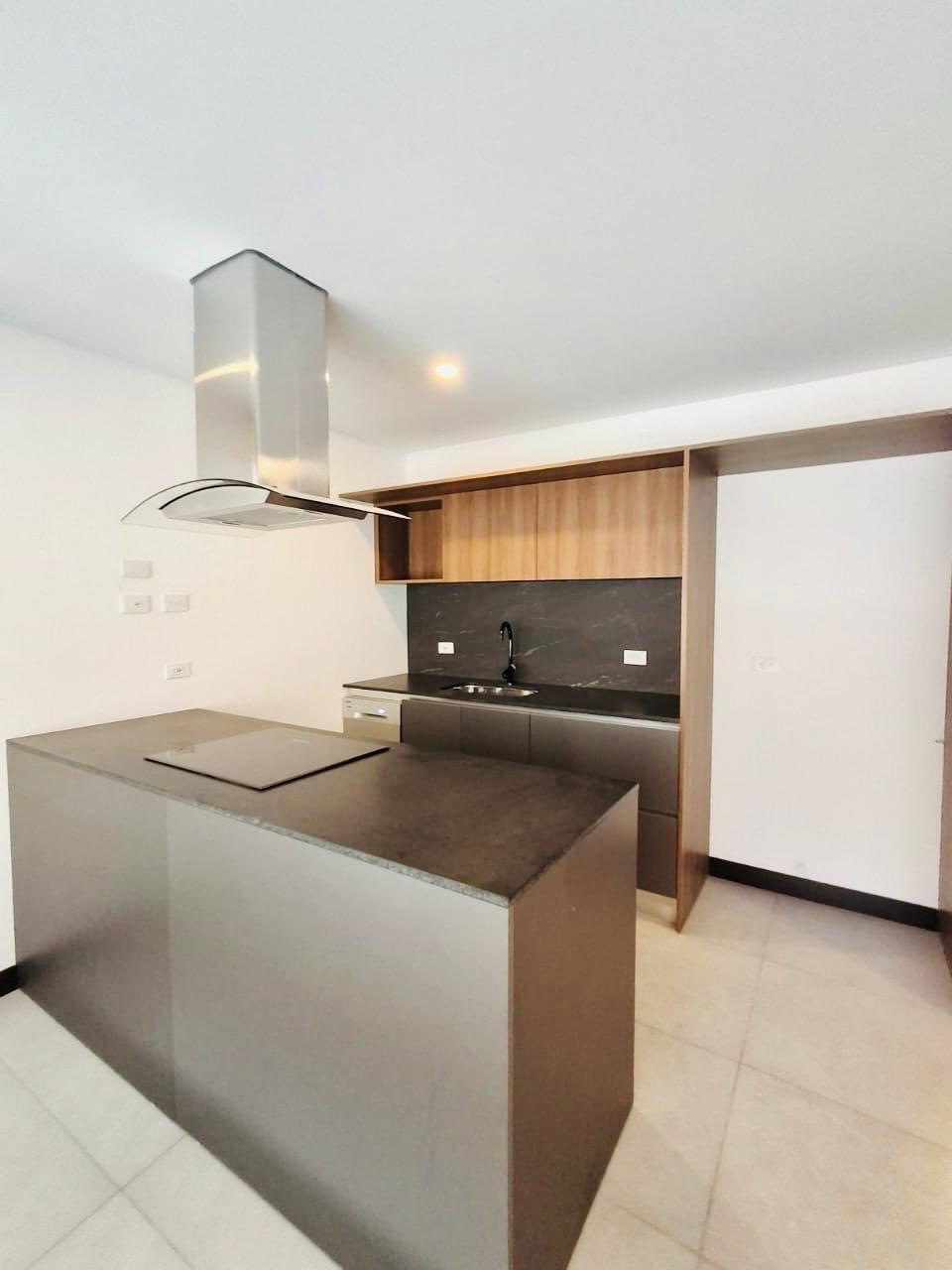 Apartamento en venta en El Virrey, Bogotá · foto 6 de 24