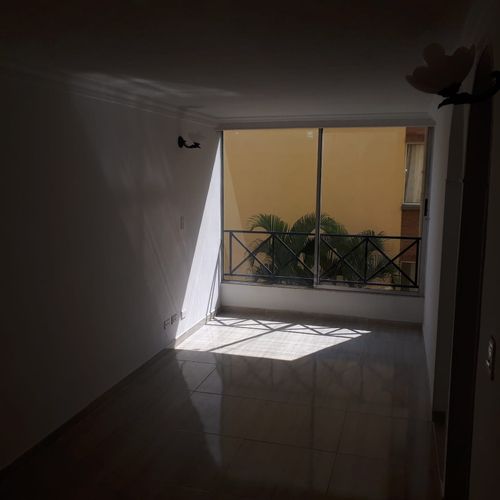Apartamento de 3 alcobas en venta en Torres De Confandi, Cali, 55 m² · foto 3 de 14