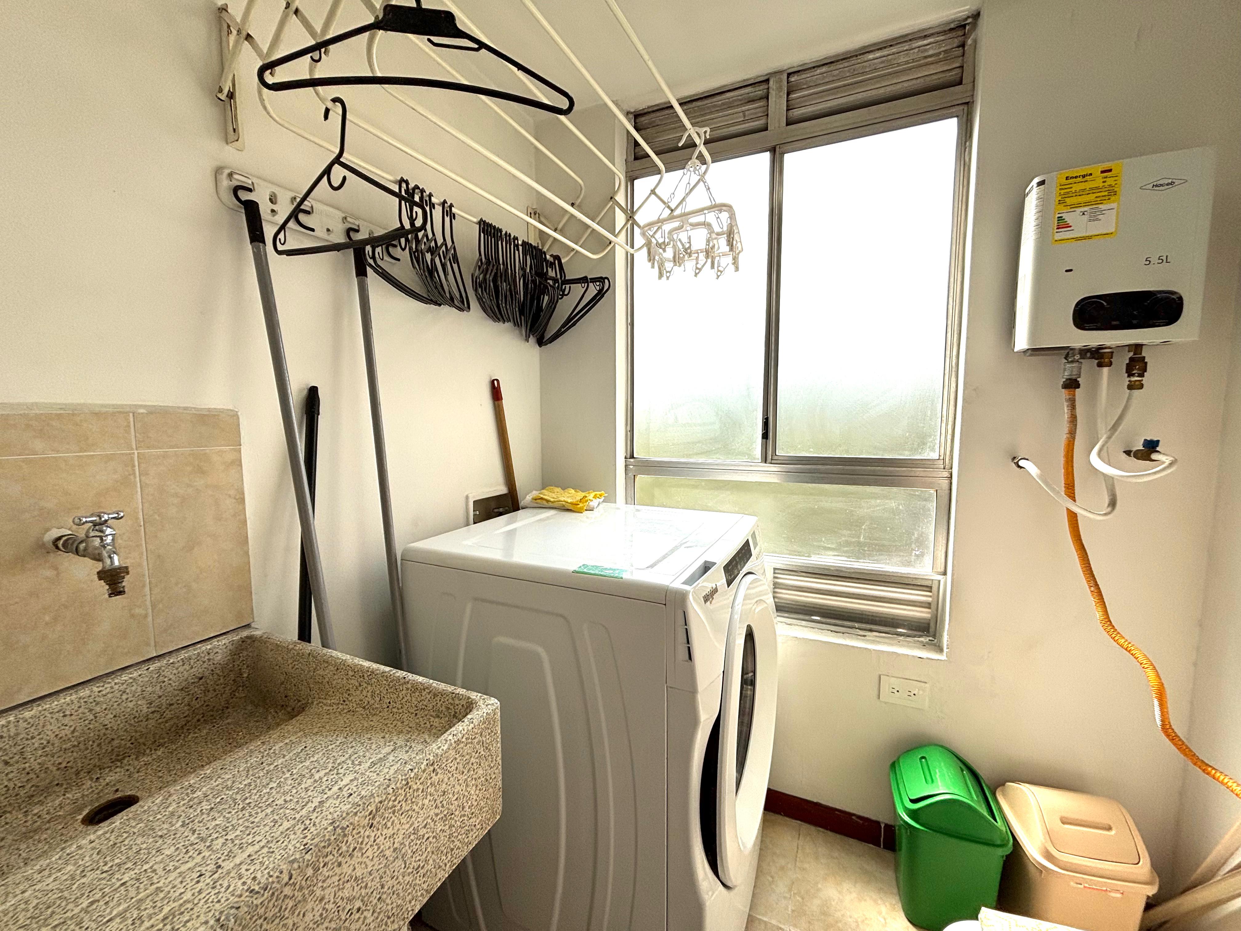 Apartamento en arriendo en El Poblado, Medellín · foto 11 de 20