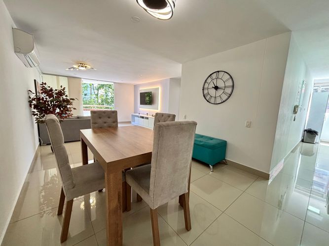Apartamento de 2 alcobas en arriendo en El Poblado, Medellín, 80 m² · foto 5 de 20